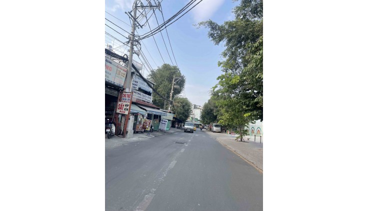 Bán Gấp Nhà 228m2_10*23 đường 12m cho thuê ~ 40tr.th Gần ĐH Ngân Hàng, Linh Trung Thủ Đức Chỉ 20.5 tỷ